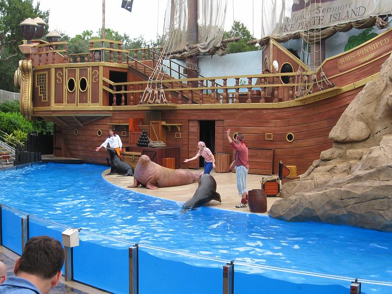 IMG_0360.JPG - The Walrus and Sea Otter Show at SeaWorld